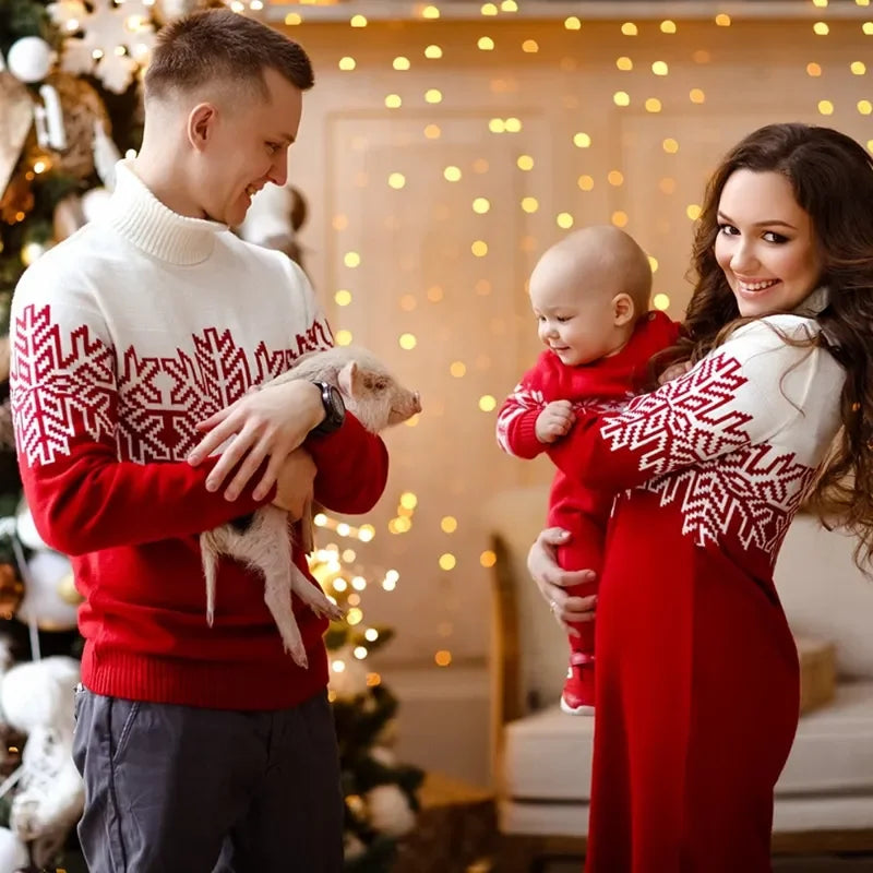 Christmas jumper for men and family with a snowflake pattern